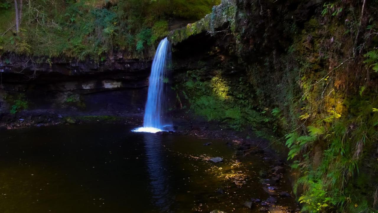Waterfall Lodge Pontneddfechan Exterior foto